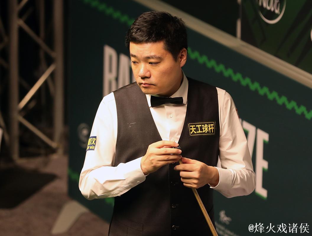 丁俊晖以5-2击败马奎尔 成功挺进斯诺克沙特大师赛16强